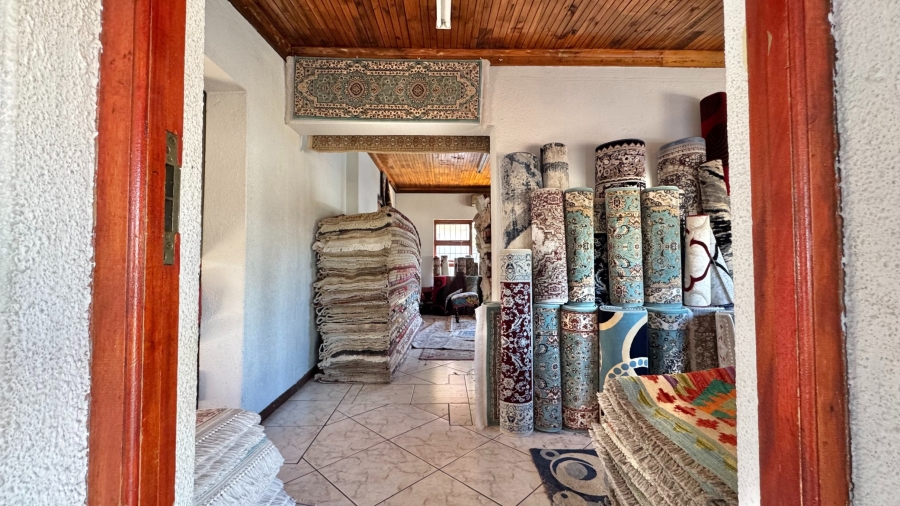 Commercial Property for Sale in Stuarts Hill Western Cape